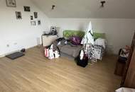 großes Wohnhaus mit 2 getrennten Wohneinheiten, Vollkeller und „Garage“ zu verkaufen