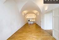 | STILVOLLE 2-ZIMMER-ALTBAUWOHNUNG | 2. OG | ca. 76,21m² | BESTLAGE | HAUPTPLATZ | INNENSTADT