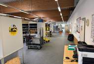 Große Halle mit vielen Parkplätzen