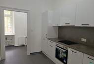 Erstbezug nach Sanierung: Helle 2-Zimmer-Altbau-Wohnung mit Balkonmöglichkeit
