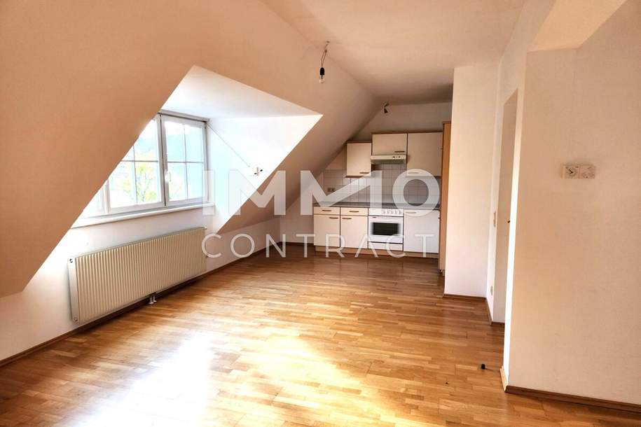 Dachgeschosswohnung direkt am Reckturm, Wohnung-miete, 640,37,€, 2700 Wiener Neustadt(Stadt)