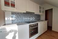 MITTEN IN DER STADT MIT HOFSEITIGER DACHTERRASSE!