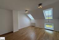 Wohnen im Grünen: Helle 1-Zimmer-Dachgeschosswohnung in Hietzing
