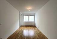 Zentral gelegene 2-Zimmer-Wohnung mit Loggia in den ruhigen Innenhof!