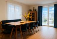 Einfamilienhaus und Gästehaus auf großem Grundstück, Pool und Schneebergblick!