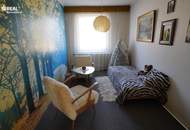 Geräumiges Wohnhaus mit schönem Garten