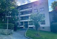 Schöne und geräumige MIETWOHNUNG 2.OG 120 m² - WG geeignet! Verfügbar und zu besichtigen ab 1. Juli