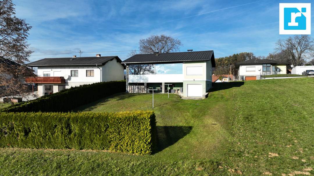 Wohnhaus mit Seeblick und Wintergarten