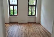 HERRLICHE 3-ZIMMER-ALTBAUWOHNUNG IN INNENHOFLAGE *EINBAUKÜCHE INKLUSIVE*