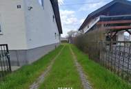 Einfamilienhaus mit Pool und großem Grundstück