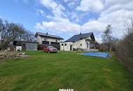 Einfamilienhaus mit Pool und großem Grundstück
