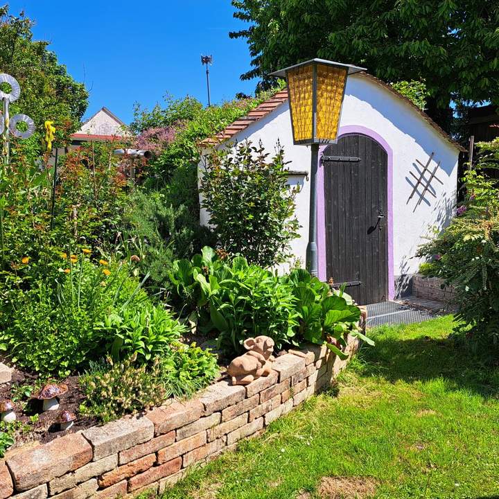 Einfamilienhaus mit viel Platz und einer Scheune!