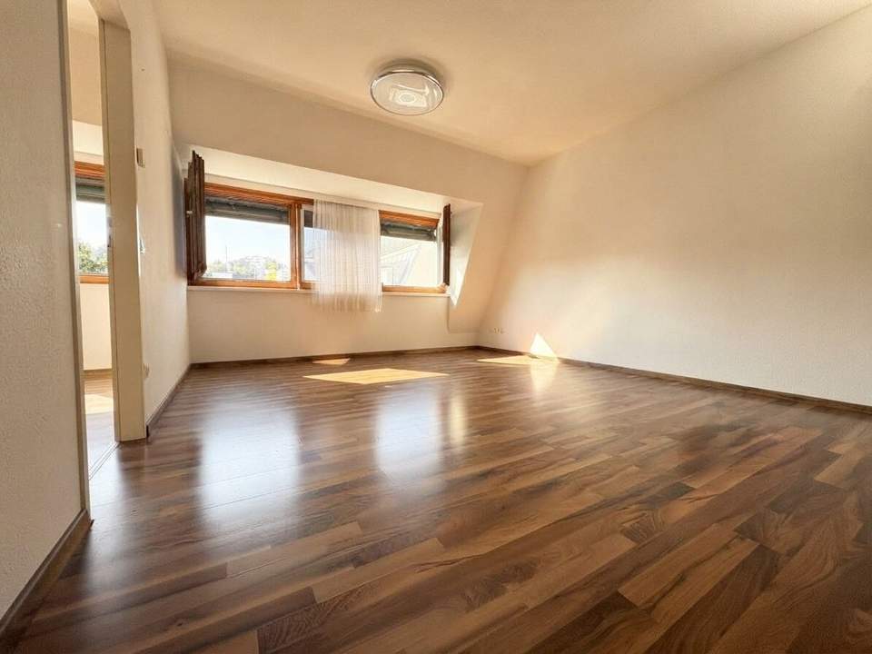 2-Zimmer-Dachgeschosswohnung in Döbling – ruhig gelegen & gut angebunden