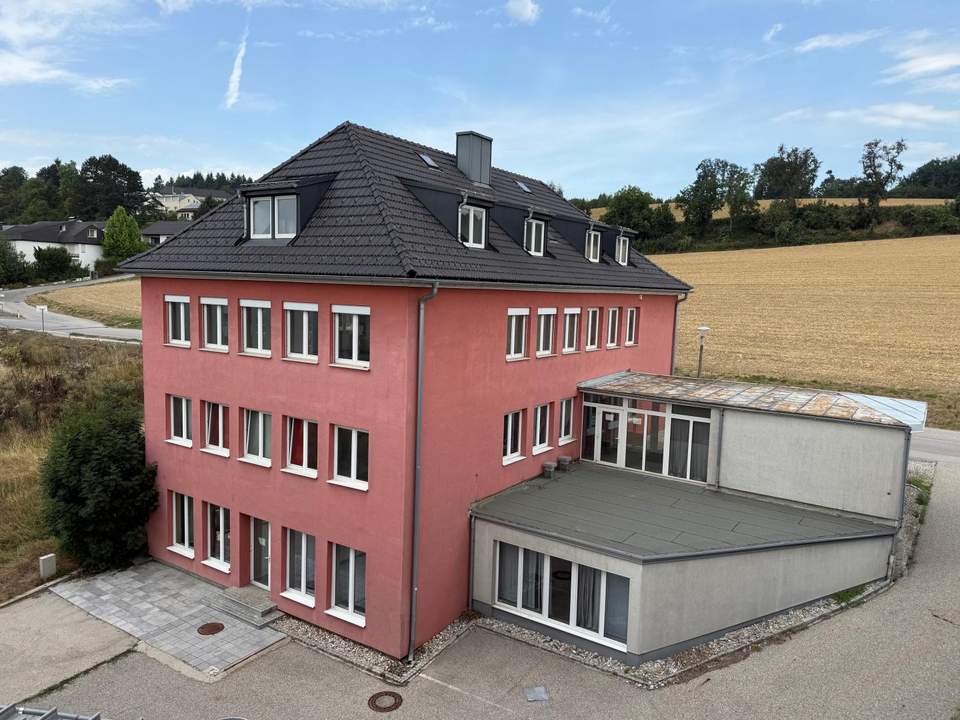 Repräsentatives Büro und Geschäftshaus an einem dynamischen Wirtschaftsstandort in St. Florian nahe der A1