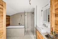 das ultimative Wohnvergnügen in Kitzbühel – modern sanierte Dachgeschosswohnung mit Balkon und Garage!