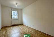 Wundervolle 2-Zimmer Wohnung in toller Lage - Einbauküche und Balkon inklusive - ab 01.02.2025 beziehbar!