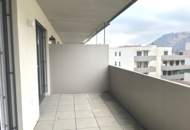 Moderne Klein-Wohnung mit herrlichem Balkon und Tiefgargenparkplatz