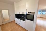 Nähe U1 | Klimatisierte Dachgeschosswohnung mit tollem Wienblick | Tiefgarage