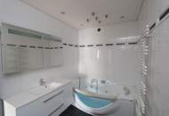 Erste Lage! großzügige 5 Zimmer Wohnung mit Balkon und toller Aussicht