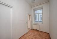 ++NEU++ Renovierungsbedürftige 4-Zimmer Altbauwohnung im Erdgeschoss!
