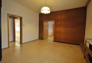 Top-Lage am Hauptplatz Gloggnitz – Büro/Kanzlei/Agentur provisionsfrei und mit Staffelmiete!