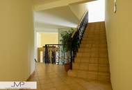 Großzügige DG Wohnung mit 2 ruhigen Südterrassen in zentraler Lage