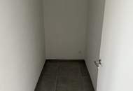 Modernes Zweifamilienhaus mit Gartenwohnungen – Erstbezug!