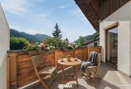 Gepflegte Doppelhaushälfte mit Terrasse, Balkon und zwei Kachelöfen