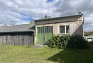 Wohnhaus mit mehreren Nebengebäuden in Ruhelage