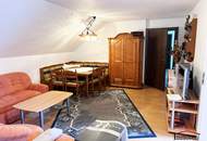 Ortsrand und Ruhelage - Hochwertige Landvilla mit großem Pool! Einfach Koffer packen und einziehen!