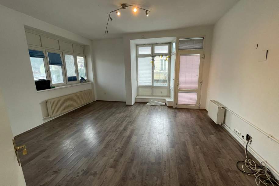 Günstige 3 Zimmer Wohnung/Geschäftslokal in zentraler Lage!, Wohnung-kauf, 79.100,€, 2860 Wiener Neustadt(Land)