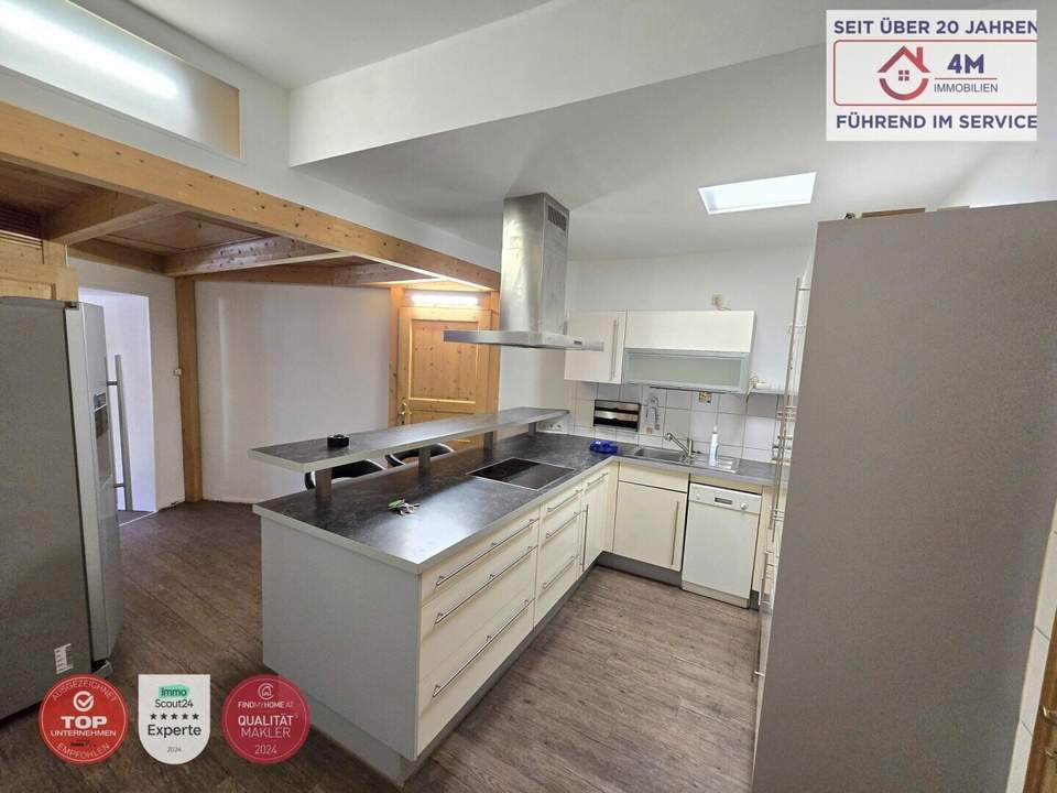 NEUE PREIS !!! Charmante 4 Zimmer - Wohnung auf 105m² mit separater Küche und eigenem Hof in top Lage 1110 Wien