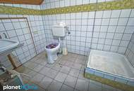 Stadthaus mit Sanierungsbedarf im Wohnungseigentum - Ideal für Anleger