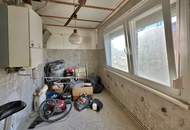 Renovierungs-Chance! 2-Zimmer-Wohnung mit guter Infrastruktur