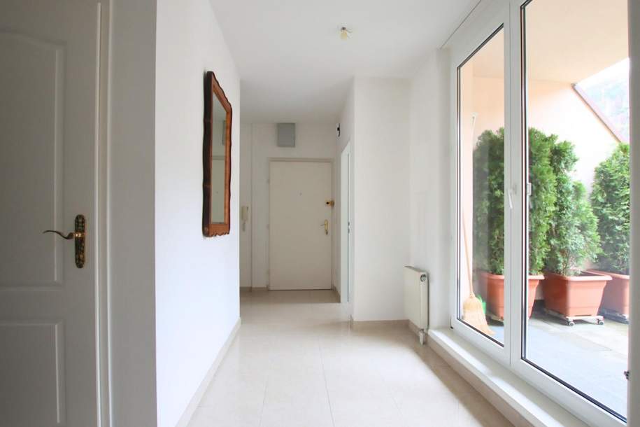 CHARMANTE 3,5-ZIMMER-WOHNUNG inkl. Terrasse mit atemberaubendem Blick auf die Burgruinen, Wohnung-kauf, 329.000,€, 2500 Baden