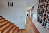 EINFAMILIENHAUS MIT GROSSEM GRUND