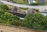 Großzügiges Zweifamilienhaus mit Innenhof, Gewölbekeller und traumhaftem Ausblick