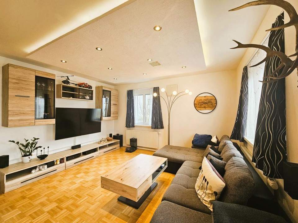 Attraktive 3-Zimmer-Wohnung mit Loggia und Blick ins Grüne