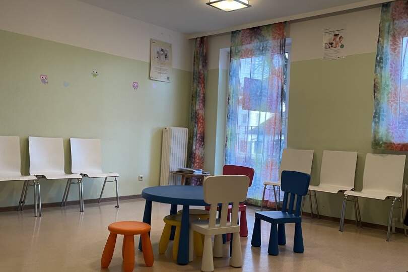 Helle Praxis-/ Büro-/Geschäftsfläche mit Top-Anbindung in Steyr-Münichholz – 78,7 m², Gewerbeobjekt-miete, 1.073,78,€, 4400 Steyr(Stadt)