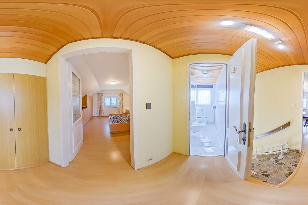 Entzückender Wohntraum zum Sanieren in TOP-Erholungslage / Wassernähe / O. Mühlwasser / Schillerwasser!