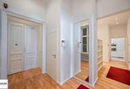 Altbauflair trifft Citynähe: schöne 4 Zimmer Wohnung in beliebter Lage - Zweitbezug nach Sanierung - bezugsfertig 1.10.2026