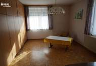 Geräumiges Haus: 7 Zimmer, Garten &amp; Garage