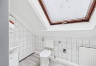 Sanierte, zentrumsnahe 2-Zimmer Dachgeschosswohnung mit Innenhof Parkplatz in der Hasnerstraße 5