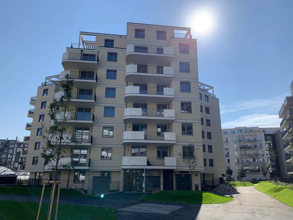 Herrliche 2-Zimmer-Wohnung mit wunderschönem Balkon und Garagenstellplatz im Kirschblütenpark!