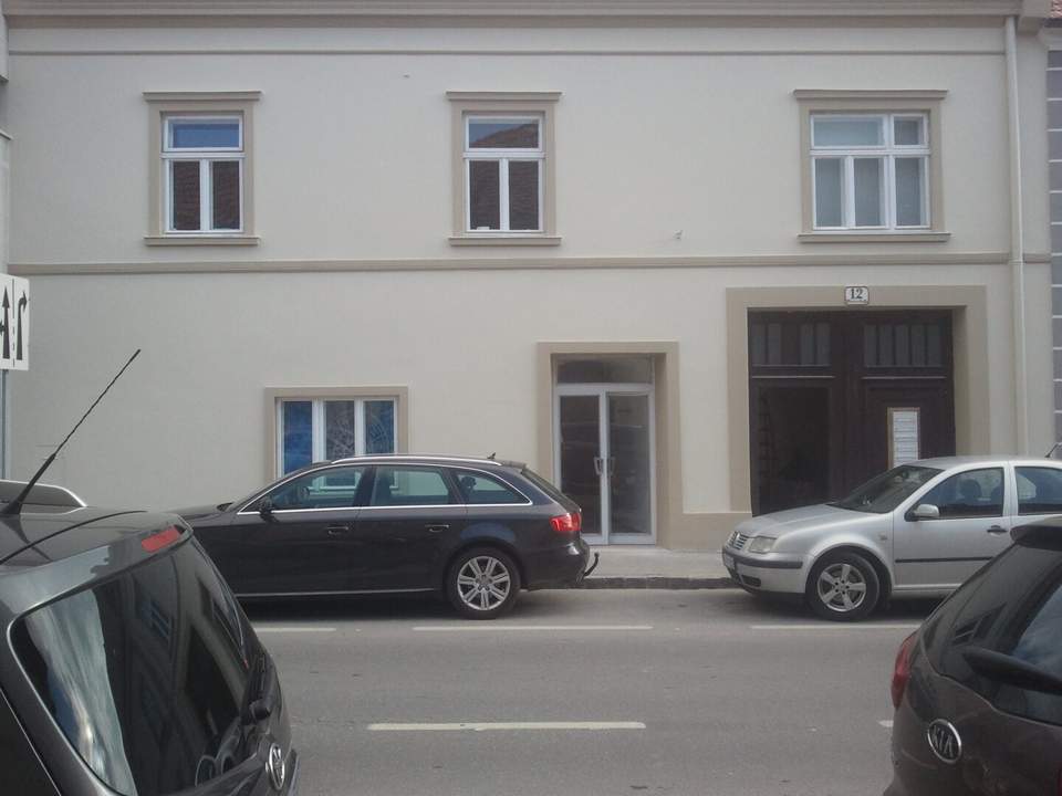 Zentral. Bestandssicher. Entwicklungsstark. – Zinshaus in Bruck an der Leitha für Investoren