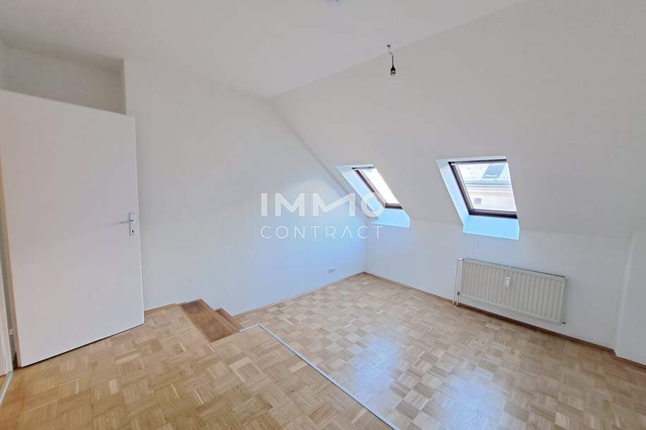 Dachgeschoßwohnung im Altbau: Erstbezug nach Sanierung mit Balkon und Einbauküche!, Wohnung-miete, 816,49,€, 8010 Graz(Stadt)