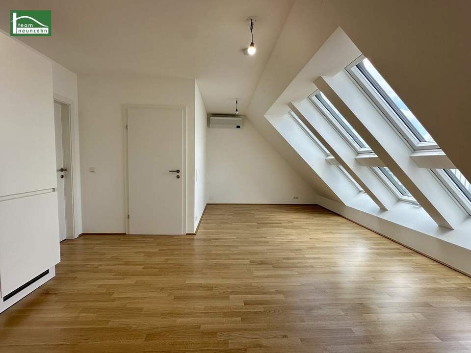 Moderne 2-Zimmer Dachgeschosswohnung mit Klimaanlage, Einbauküche und Terrasse - ab 15.04. beziehbar!