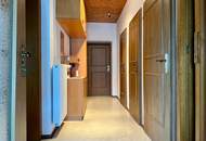 Großzügiges Wohnhaus mit Wintergarten