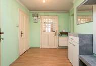 NEUER PREIS !!! Attraktive Gelegenheit für Käufer mit Blick für Potenzial – Einfamilienhaus mit Nebengebäude in Karlsdorf