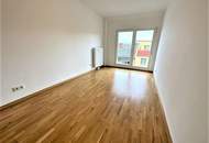 HOLBEINGASSE, unbefristete 98 m2 Altbau, 4 Zimmer, Komplettküche, Wannenbad, Parketten, 4. Liftstock, WG-geeignet